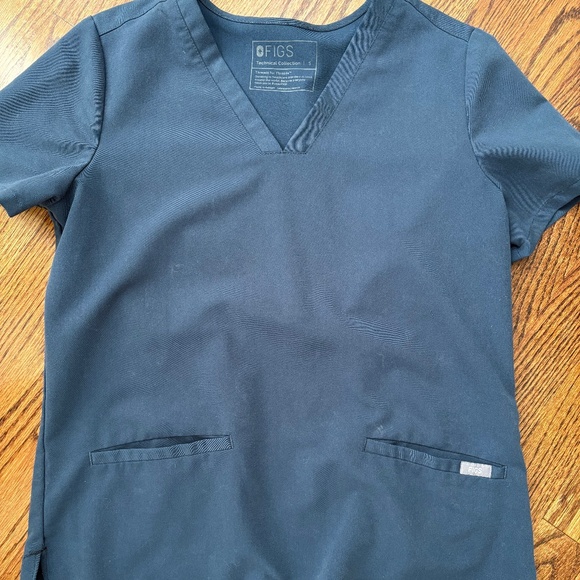 Figs scrub top - Picture 1 of 3